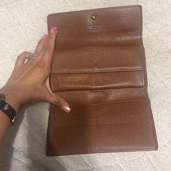 Louis Vuitton Dark Brown Monogram Wallet - Picture 4 of 4